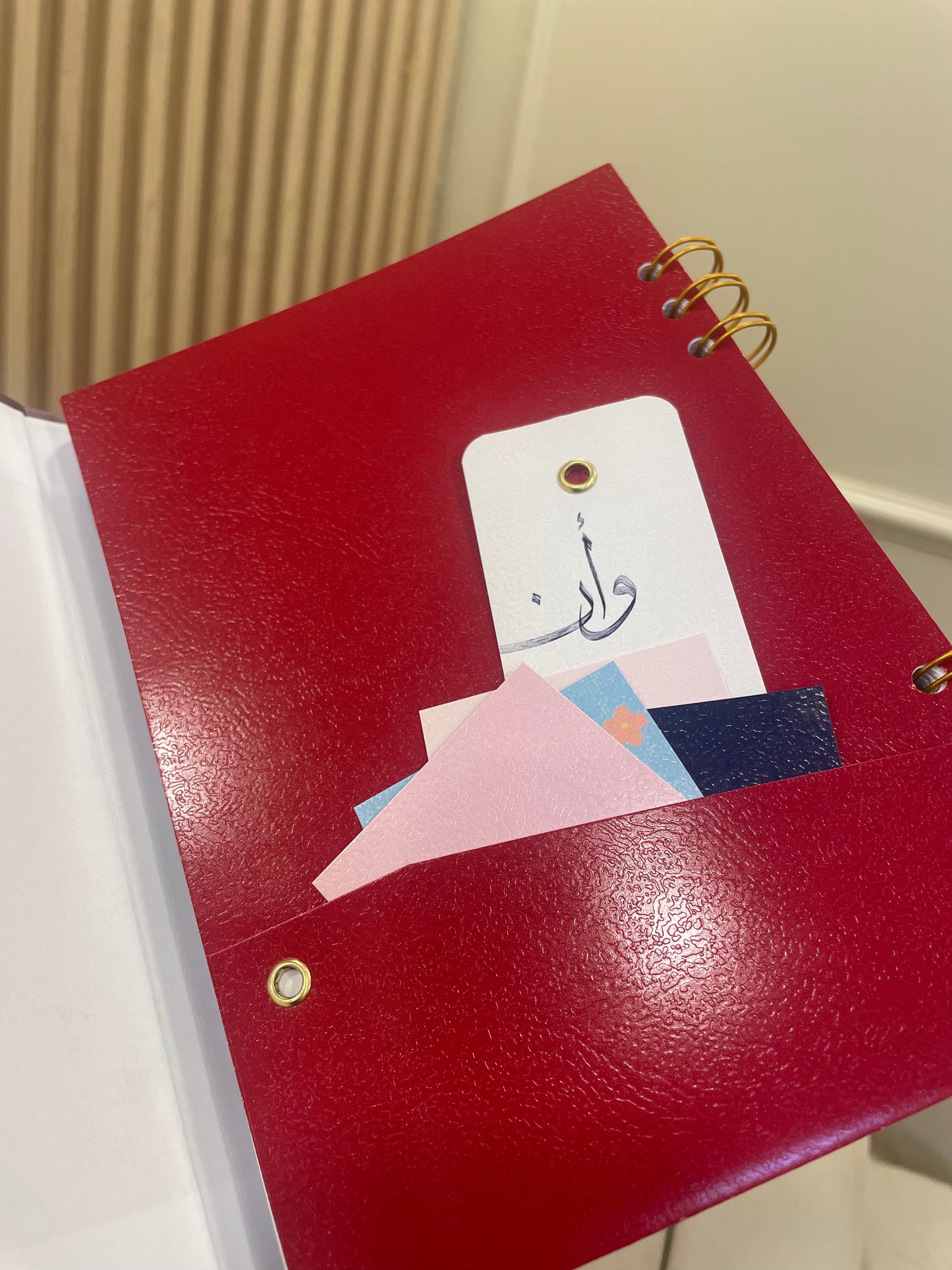 Planner Portfolio - Burgandy rug